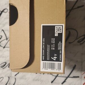 Nike Dunk Low SE (GS)